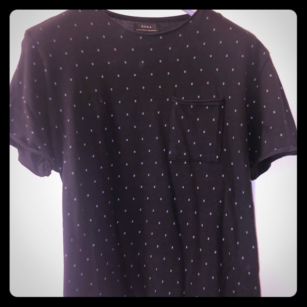 Zara Men’s T Shirt with small dots